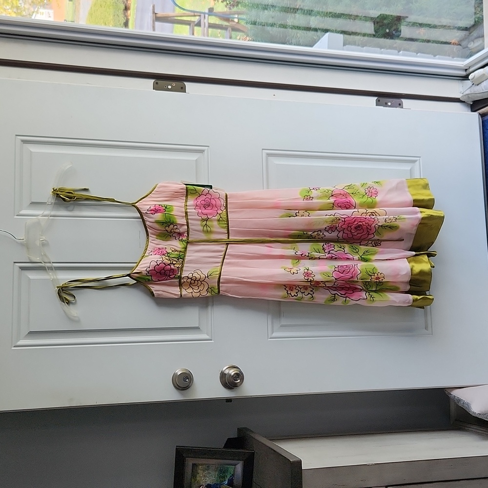 Floral pink dress